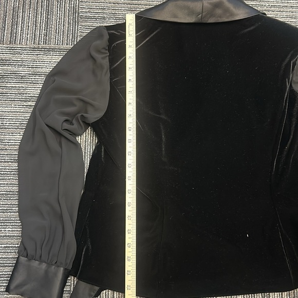 Alex Evenings Women’s 1X Black Velvet Sheer Long Sleeve Plunge Neckline Blouse - Picture 8 of 9